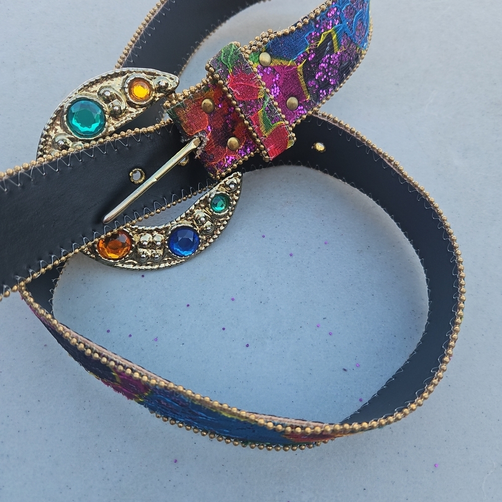 Vibrant Multicolor Women's Belt with Jeweled Buckle L - Picture 4 of 6